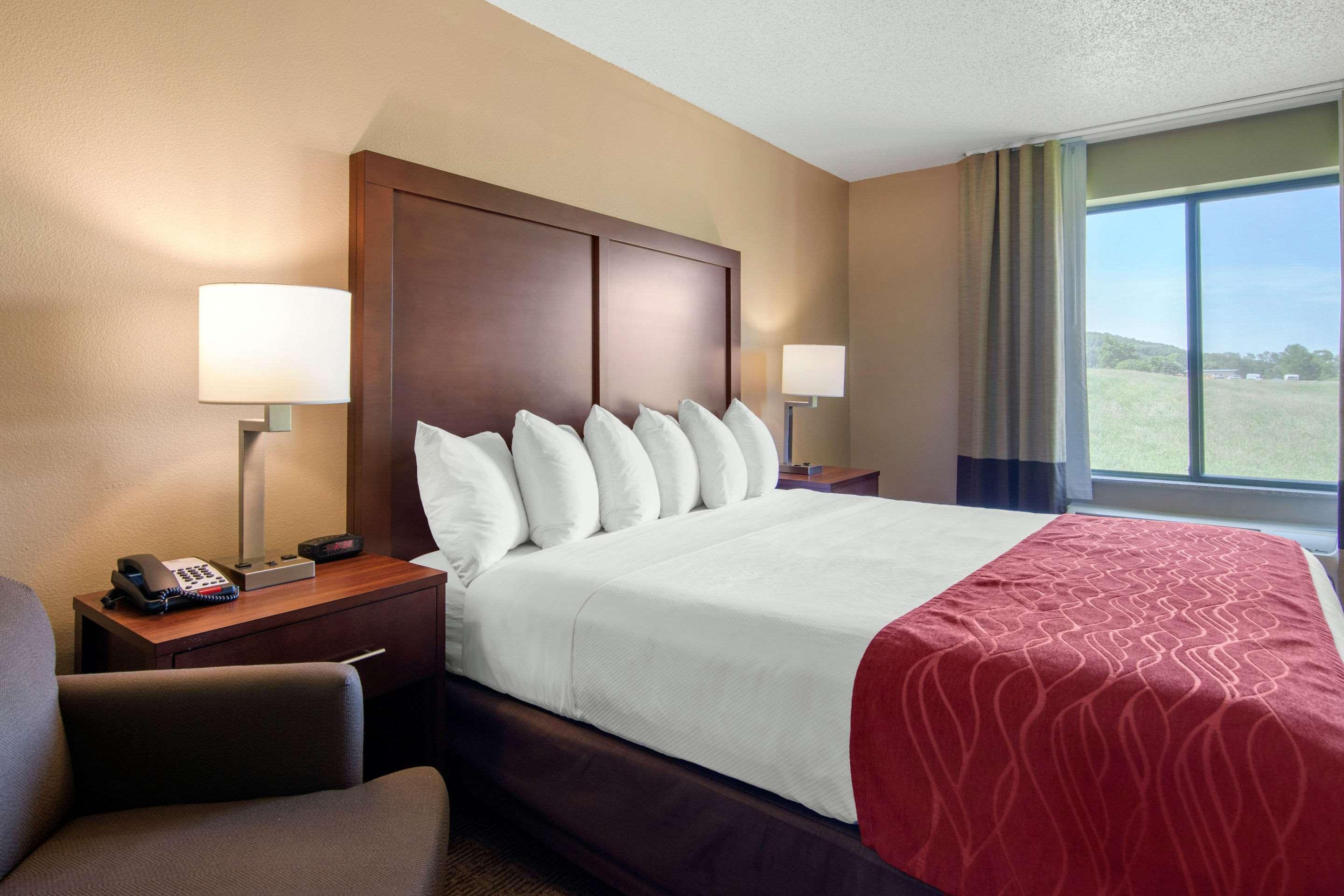 Comfort Inn & Suites Cooperstown - Milford Eksteriør billede