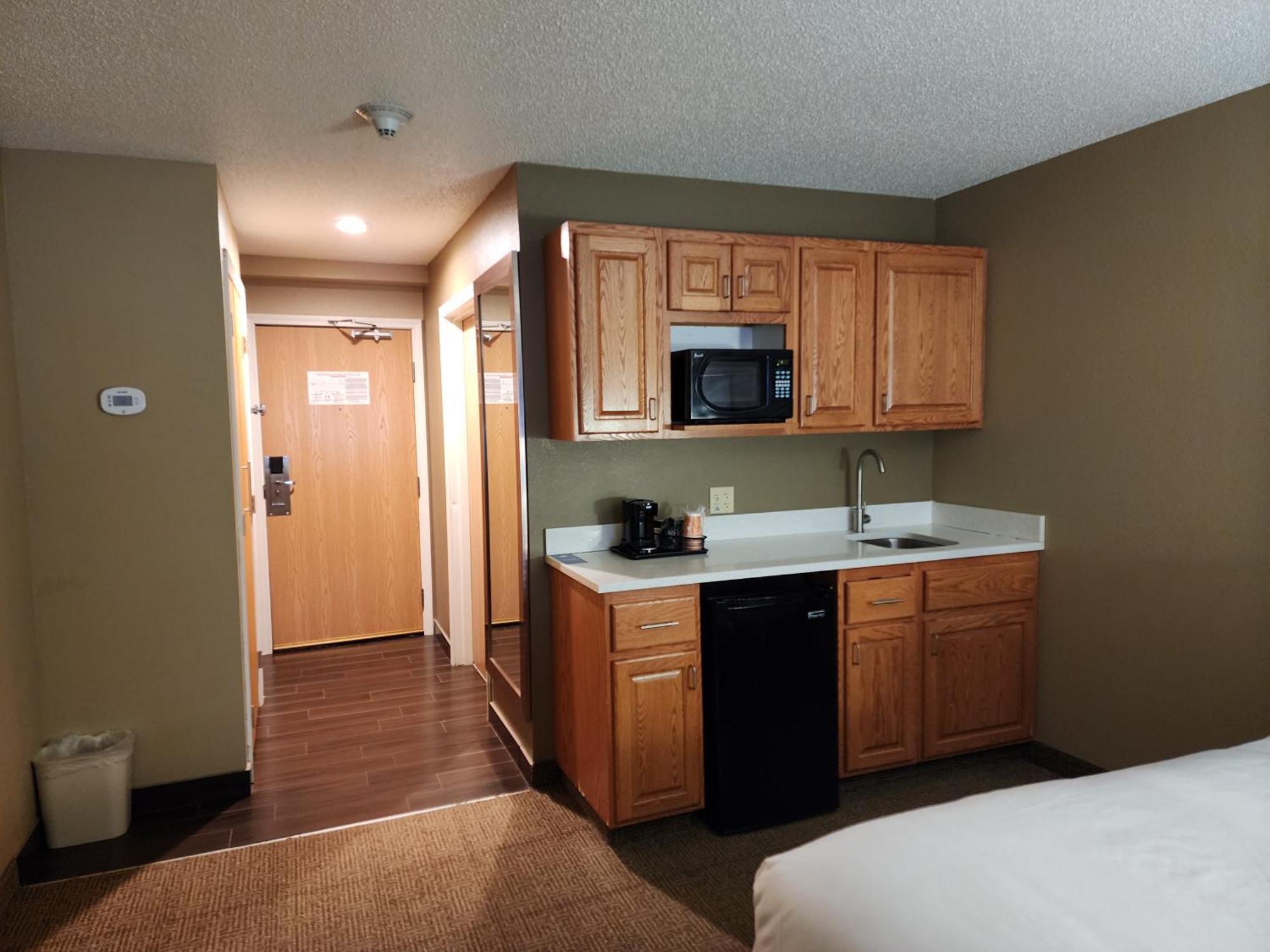 Comfort Inn & Suites Cooperstown - Milford Eksteriør billede