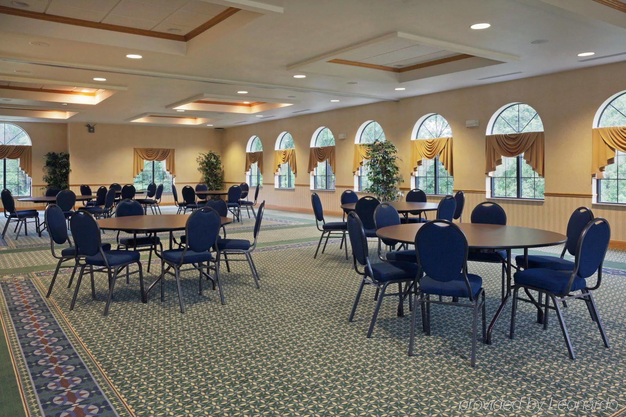 Comfort Inn & Suites Cooperstown - Milford Eksteriør billede